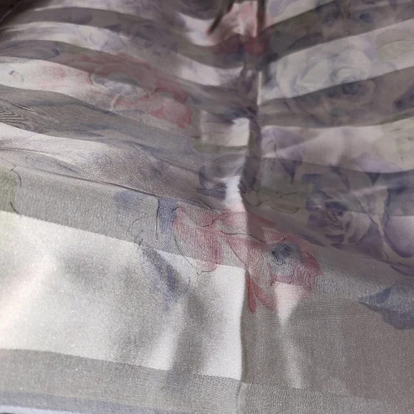 ELLE silk scarf #5 34x34 inches - Picture 8 of 11